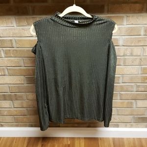 New York & Company long sleeve cold shoulder top
